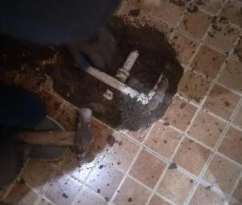 桑植卫生间漏水维修公司为您分享下卫生间渗水如何处理及注意事项